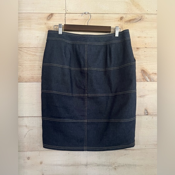 NWOT Doncaster Denim Skirt Full Front Zip Dark Wash 8 - Picture 4 of 4